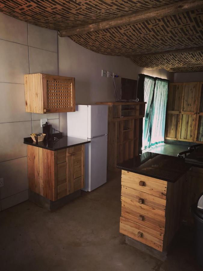 Aaa Rose Garden Guesthouse Mookgophong エクステリア 写真