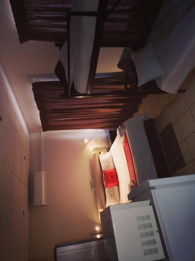 Aaa Rose Garden Guesthouse Mookgophong エクステリア 写真
